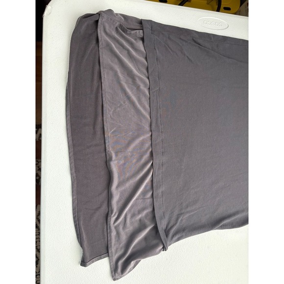 Cynthia Rowley Gray V-Neck Short Sleeve Layered Hem T-Shirt Top Medium - Picture 5 of 7